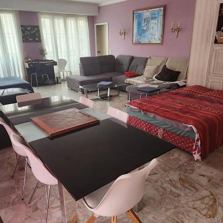 Big Apart 140M2 5Min Walk To Beach Sea &Promenade 3 Double Rooms,Big Living Room 42M2, 3 Showers,9 Beds, Free Parking نيس المظهر الخارجي الصورة