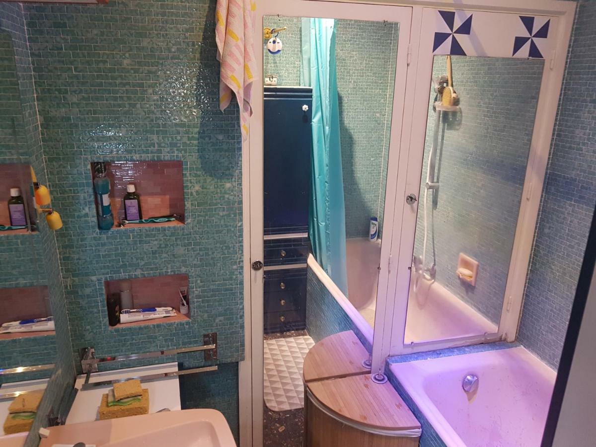 Big Apart 140M2 5Min Walk To Beach Sea &Promenade 3 Double Rooms,Big Living Room 42M2, 3 Showers,9 Beds, Free Parking نيس المظهر الخارجي الصورة